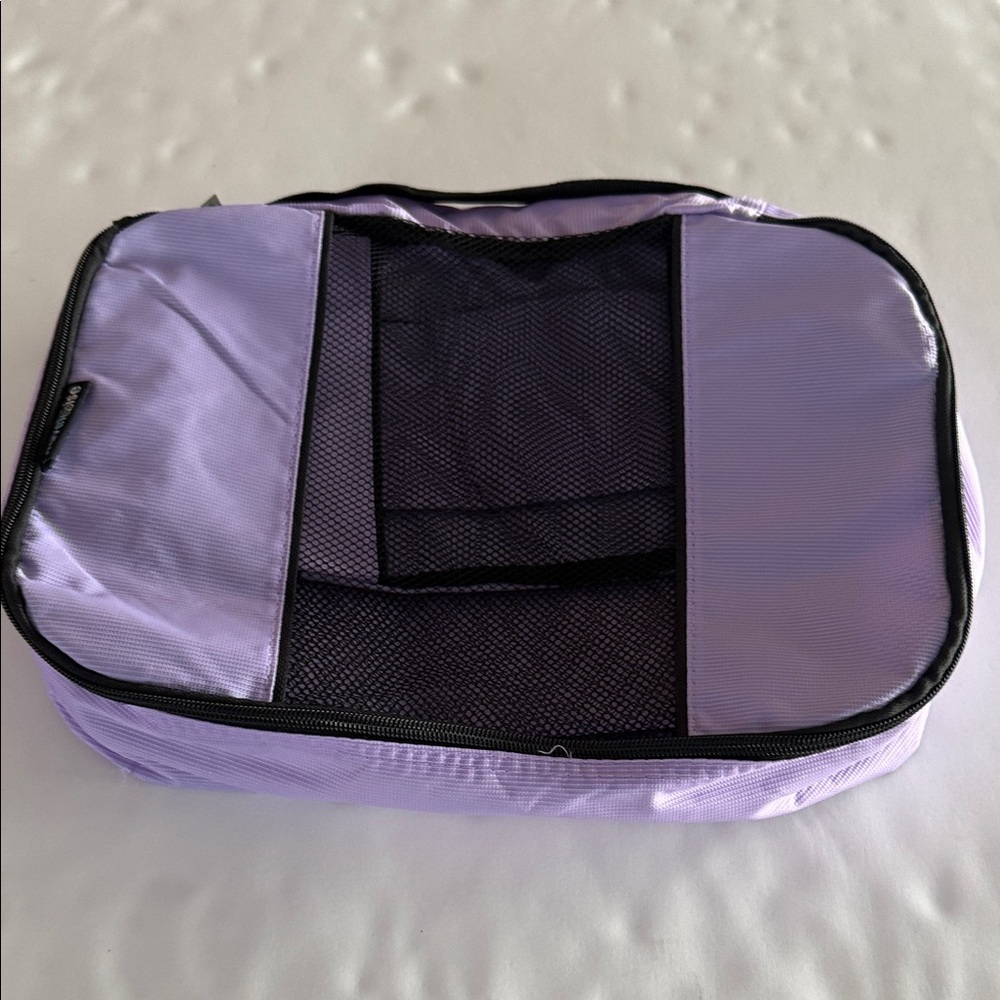 Brand  new travel wise pack cubes.